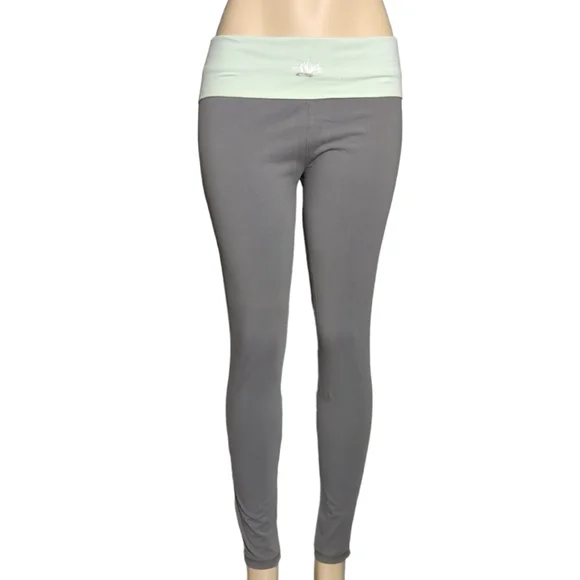 🌹3/25🌹G 21 Grey and Green Active Wear Pants Size L. - Picture 11 of 15